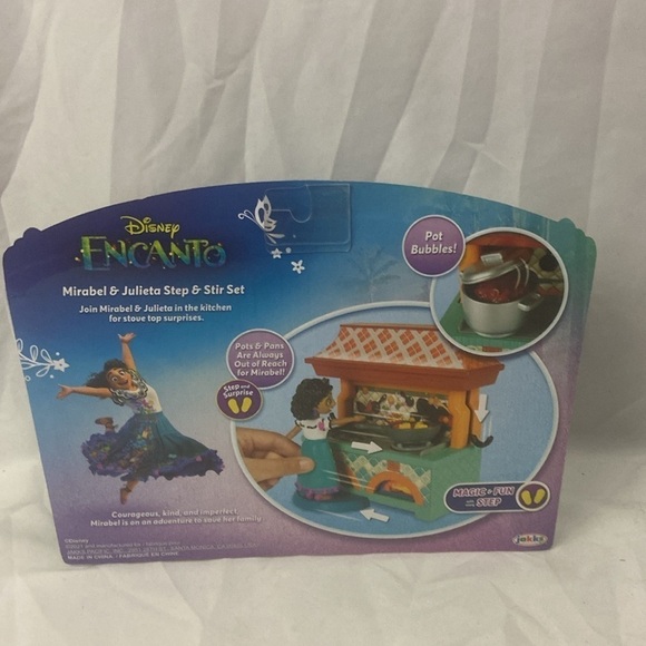 Disney Encanto Mirabel & Julieta Step & Stir Small Doll Kitchen Playset NIB - Picture 6 of 6